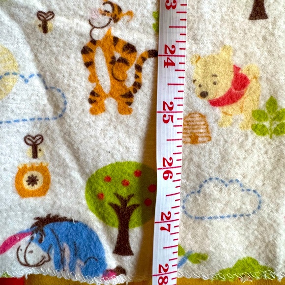 Bundle of 2 Winnie the Pooh Swaddle Blankets - Picture 6 of 7